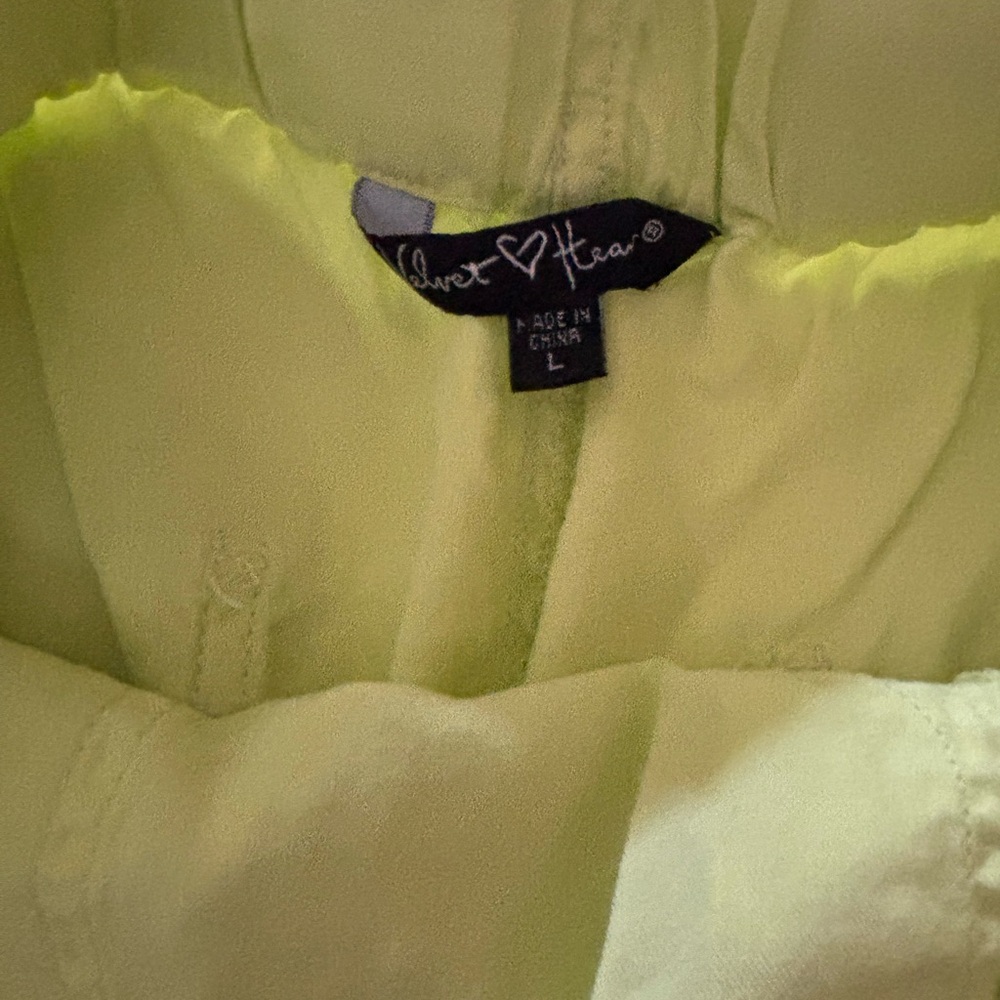 Velvet Heart Neon Lime Cargo Shorts - Picture 3 of 6